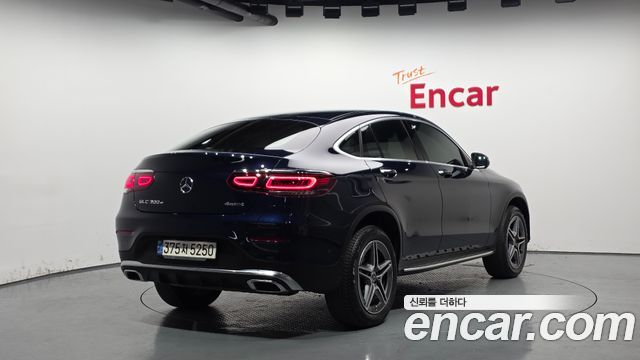 Mercedes-Benz GLC-Class GLC300e 4MATIC Coupe