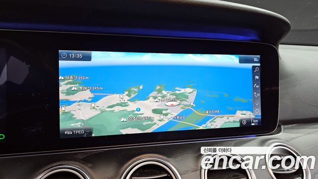 Mercedes-Benz E-Class E300 4MATIC Avnatgarde