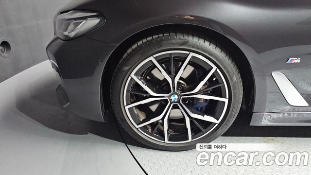BMW 5-Series 530i M Sport Package
