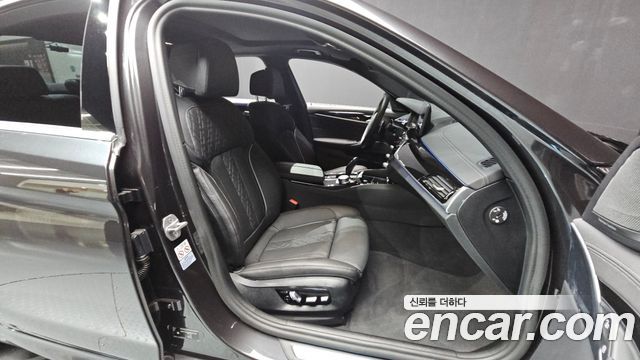 BMW 5-Series 530i M Sport Package