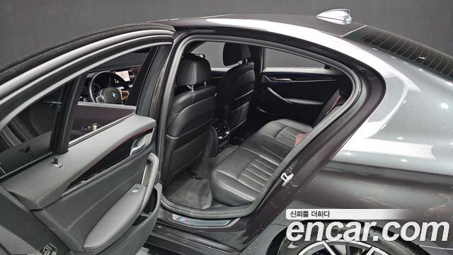 BMW 5-Series 530i M Sport Package
