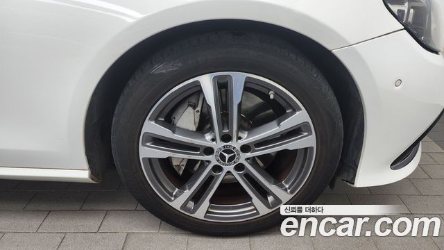 Mercedes-Benz E-Class E350 4MATIC Avantgarde