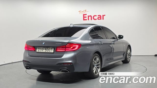 BMW 5-Series 530i M Sport Package Plus