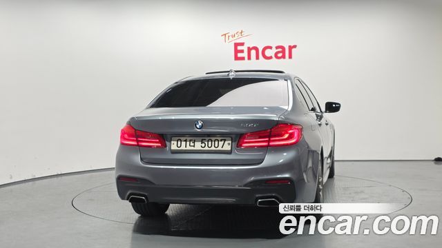 BMW 5-Series 530i M Sport Package Plus