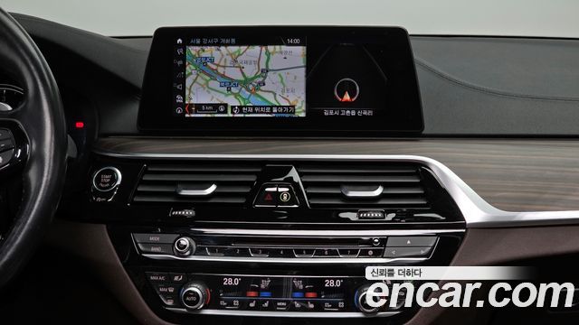 BMW 5-Series 530i M Sport Package Plus