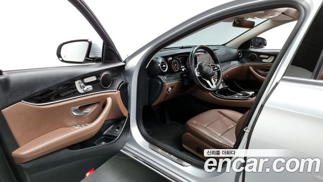 Mercedes-Benz E-Class E220d Avantgarde