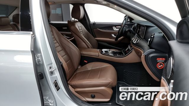 Mercedes-Benz E-Class E220d Avantgarde