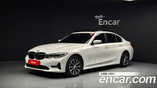 BMW 3-Series 320i