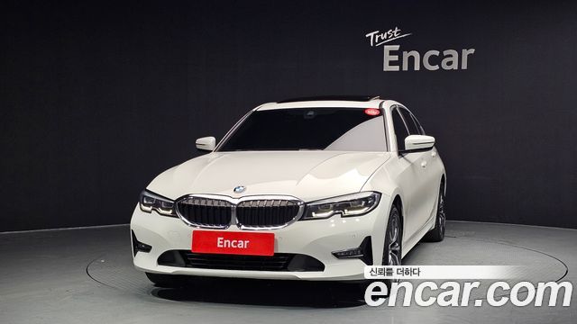 BMW 3-Series 320i
