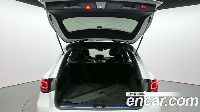 Mercedes-Benz GLC-Class GLC220 d 4MATIC