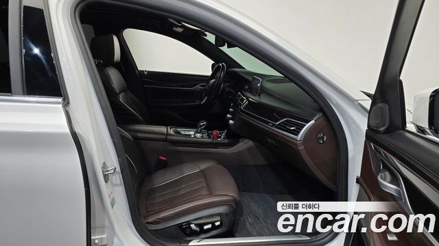 BMW 7-Series 730d xDrive M Sport