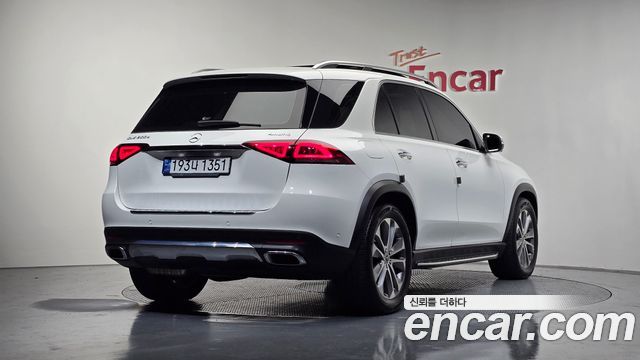 Mercedes-Benz GLE-Class GLE300d 4MATIC