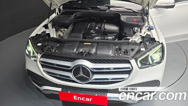 Mercedes-Benz GLE-Class GLE300d 4MATIC