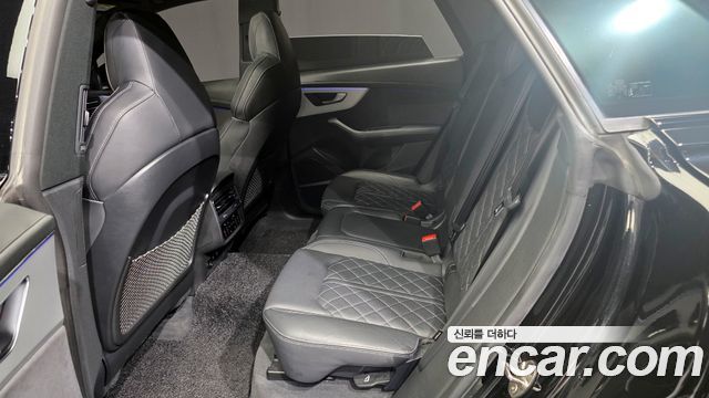 Audi Q8 55 TFSI Quattro Premium