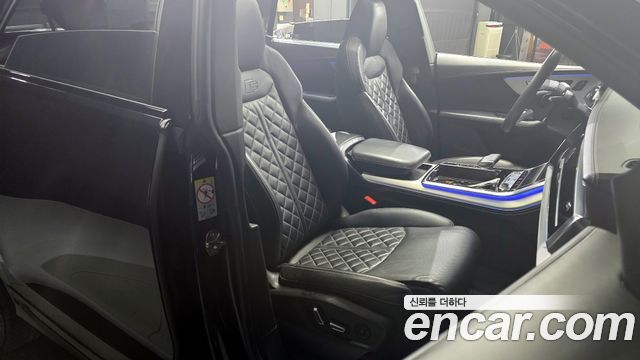Audi Q8 55 TFSI Quattro Premium