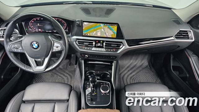 BMW 3-Series 320i