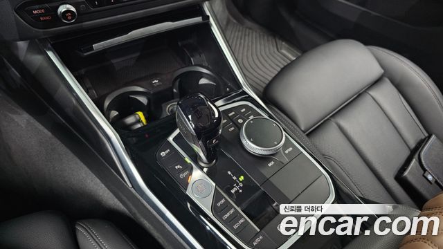 BMW 3-Series 320i