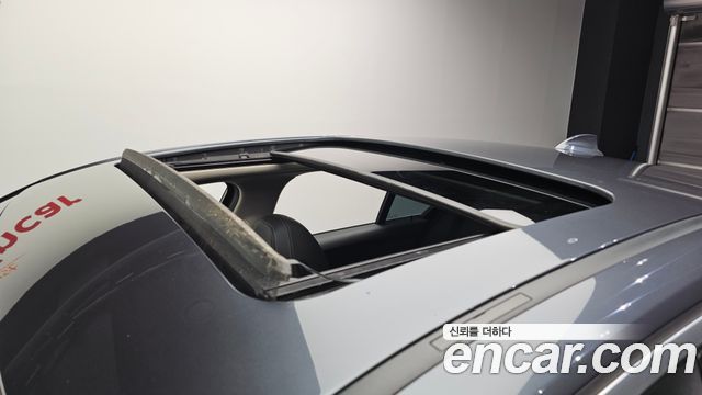 BMW 3-Series 320i
