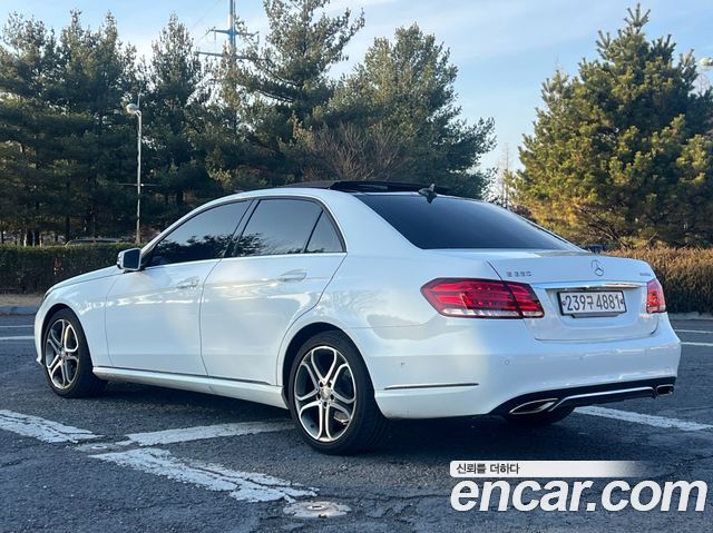 Mercedes-Benz E-Class E250 BlueTec 4MATIC AV