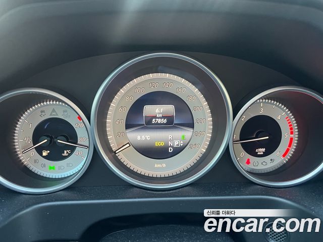 Mercedes-Benz E-Class E250 BlueTec 4MATIC AV