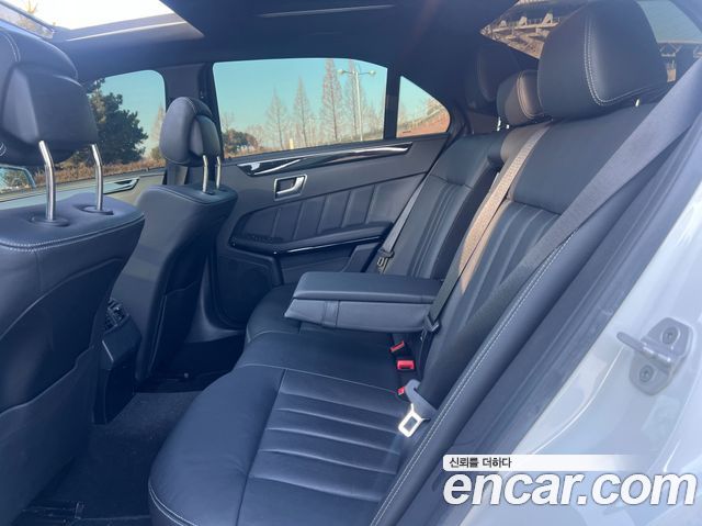 Mercedes-Benz E-Class E250 BlueTec 4MATIC AV