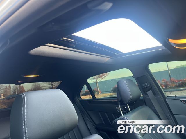 Mercedes-Benz E-Class E250 BlueTec 4MATIC AV