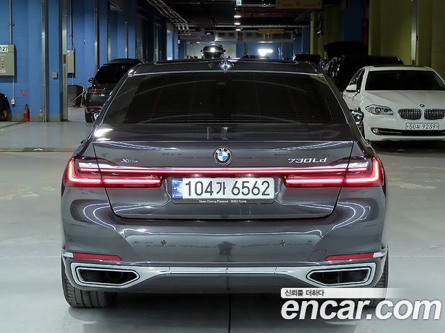 BMW 7-Series 730Ld xDrive Design Pure Excellence