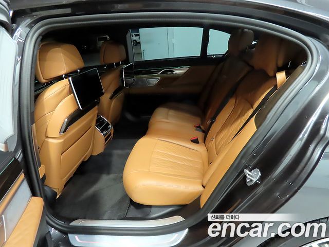 BMW 7-Series 730Ld xDrive Design Pure Excellence