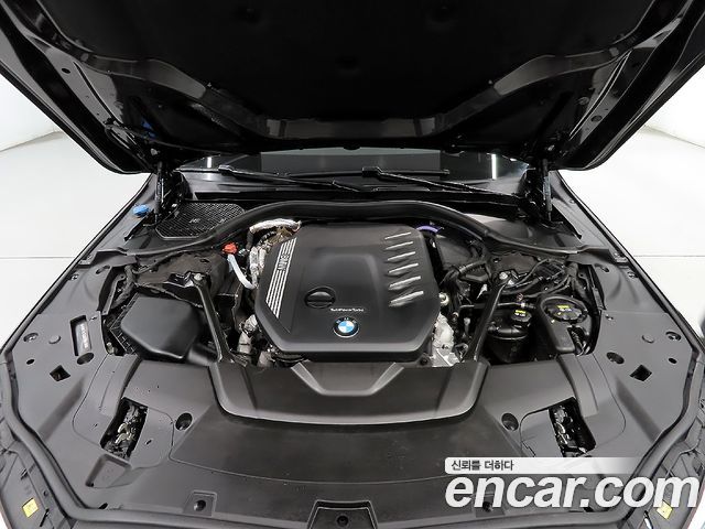 BMW 7-Series 730Ld xDrive Design Pure Excellence