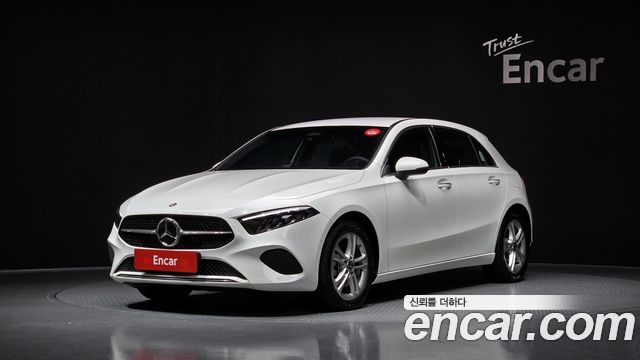 Mercedes-Benz A-Class A220 Hatchback