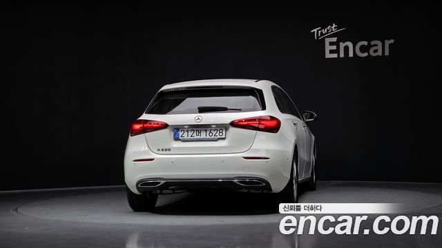 Mercedes-Benz A-Class A220 Hatchback