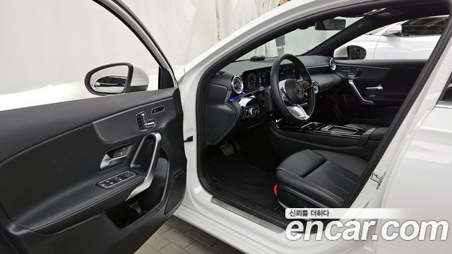 Mercedes-Benz A-Class A220 Hatchback