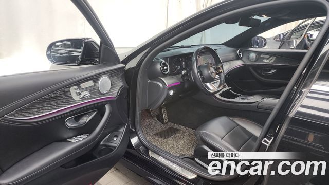Mercedes-Benz E-Class E350 4MATIC AMG Line