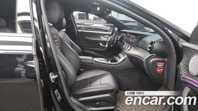Mercedes-Benz E-Class E350 4MATIC AMG Line