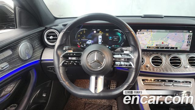 Mercedes-Benz E-Class E350 4MATIC AMG Line