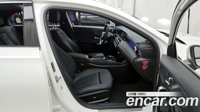 Mercedes-Benz A-Class A220 Hatchback