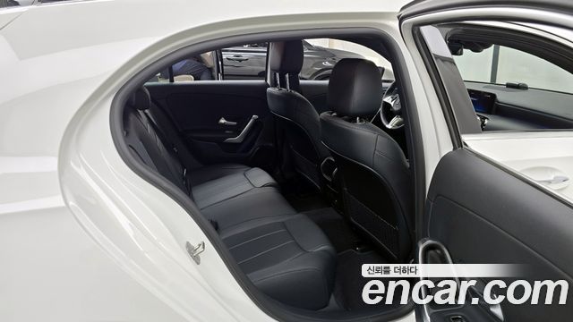 Mercedes-Benz A-Class A220 Hatchback