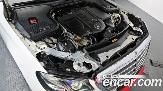 Mercedes-Benz E-Class E220d Exclusive