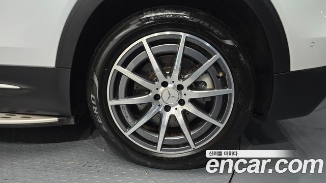 Mercedes-Benz GLB-Class AMG GLB35 4MATIC