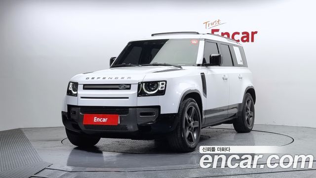 Land Rover Defender 110 P300 X-Dynamic SE