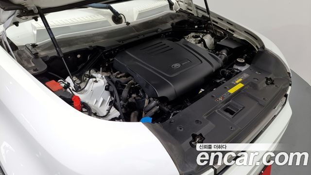 Land Rover Defender 110 P300 X-Dynamic SE