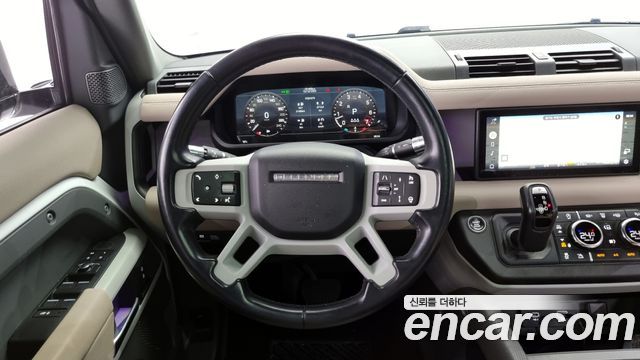 Land Rover Defender 110 P300 X-Dynamic SE