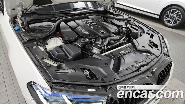 BMW 5-Series M550i xDrive