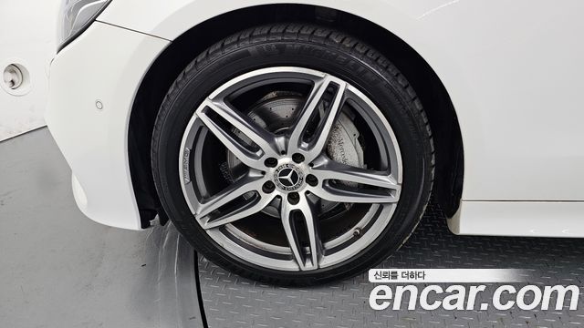 Mercedes-Benz E-Class E220d Cabriolet