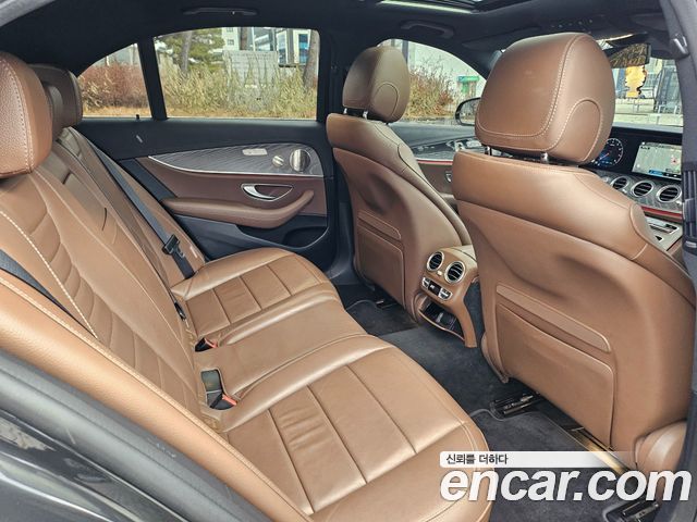 Mercedes-Benz E-Class E350 4MATIC Avantgarde