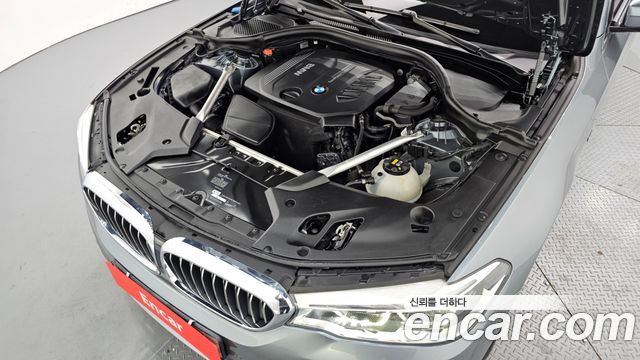 BMW 5-Series 520d Luxury Special Edition