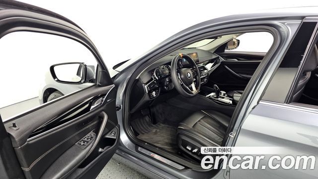 BMW 5-Series 520d Luxury Special Edition