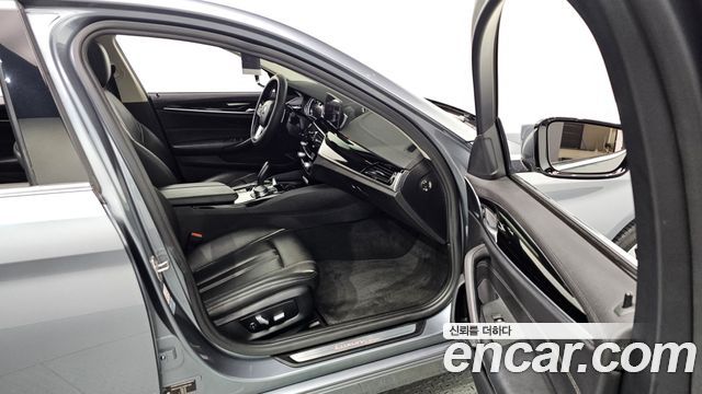 BMW 5-Series 520d Luxury Special Edition
