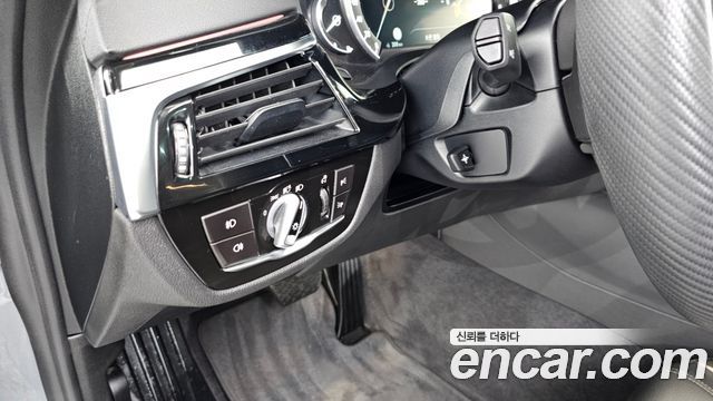 BMW 5-Series 520d Luxury Special Edition