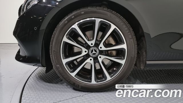 Mercedes-Benz E-Class E250 Avantgarde